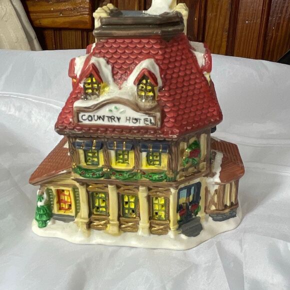 VTG Cobblestone Corners Country Hotel 2003 - Picture 1 of 9